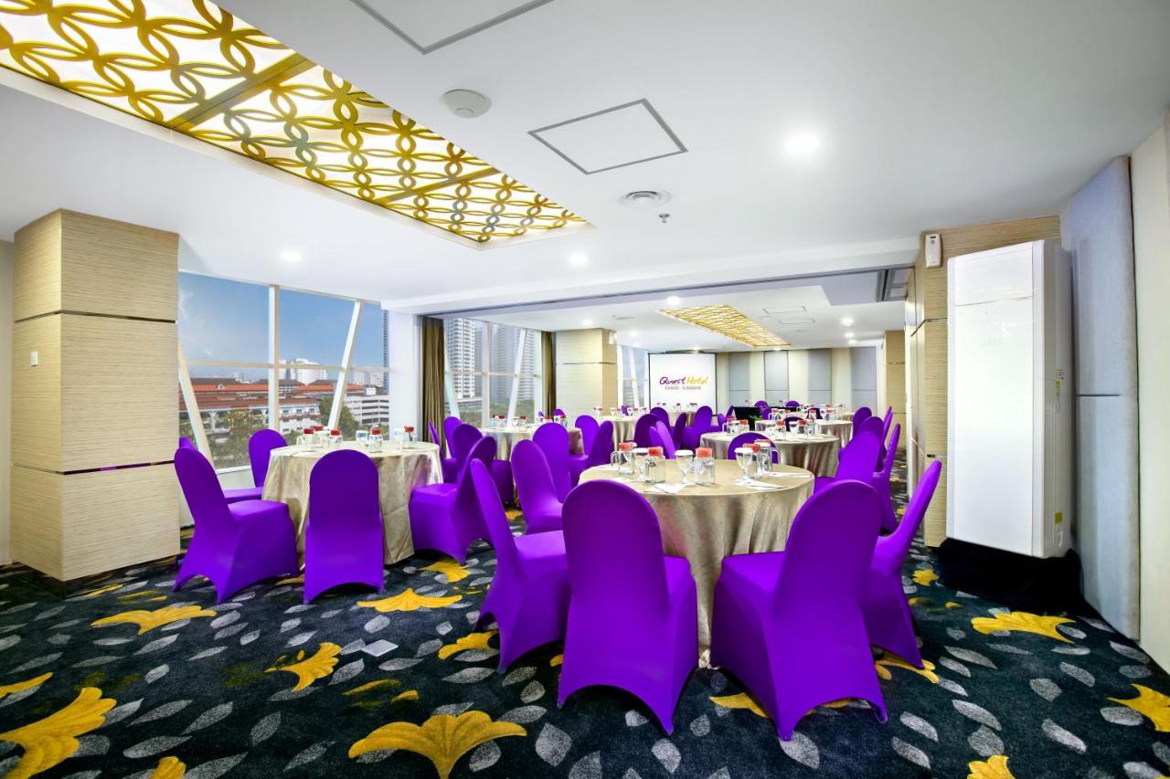 Quest Hotel Darmo - Surabaya By Aston Экстерьер фото